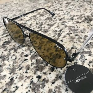 *New* Quay x Desi Sahara Sunglasses Olive
